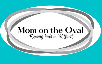 Mom on the Oval (400 × 250 px)